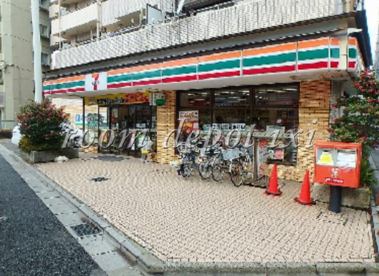 コンビニ　セブン　川口芝新町店（コンビニ）まで127m