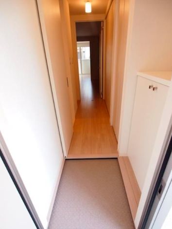 玄関　落ち着いた玄関です