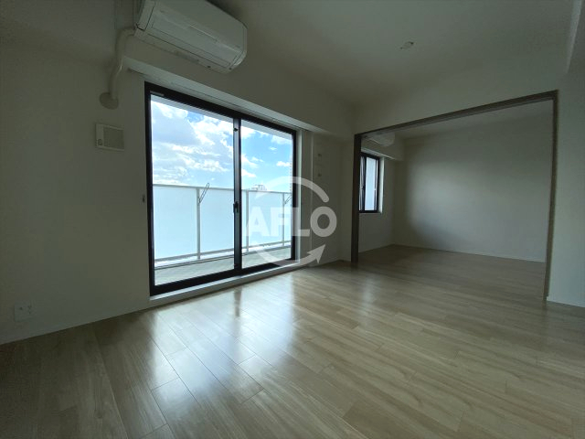 居室・リビング　ブランズタワー御堂筋本町　リビング