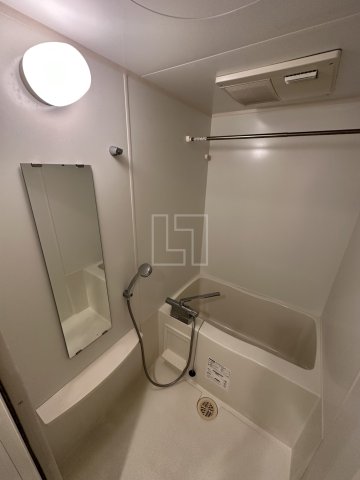 バス・シャワールーム　アーデン谷町　バスルーム