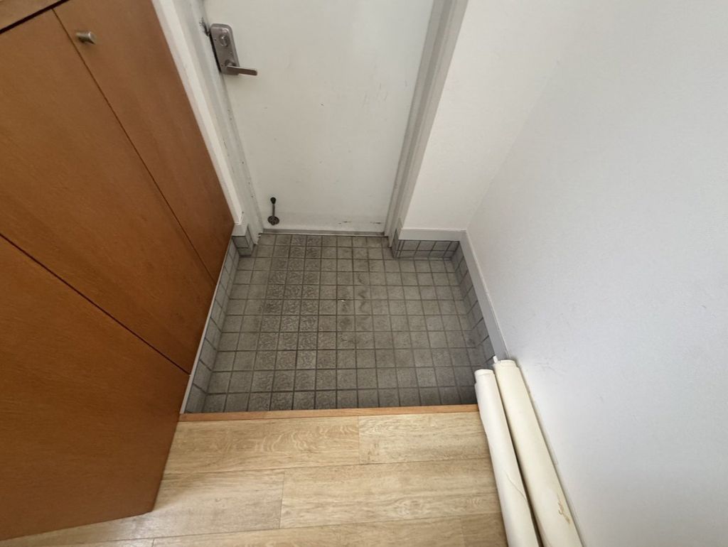 玄関　バルコニー