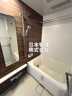 バス・シャワールーム　※別部屋の写真です