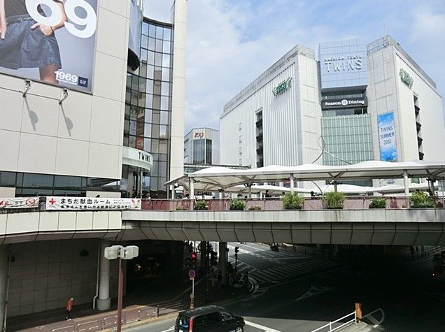 ショッピングセンター　町田東急ツインズ（ショッピングセンター）まで370m