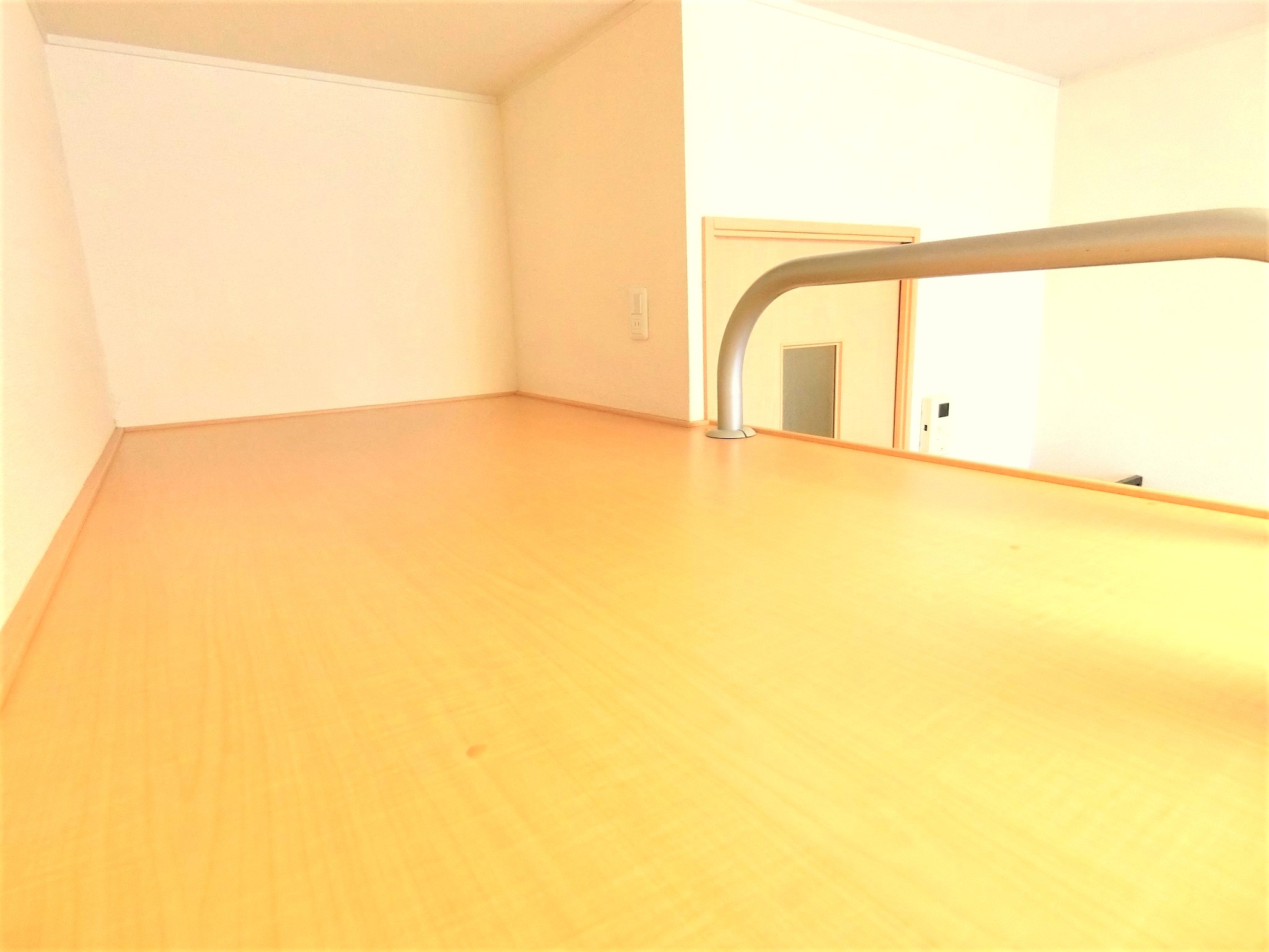 その他部屋・スペース　ウォークインクローゼットの上部がベッドスペースです☆