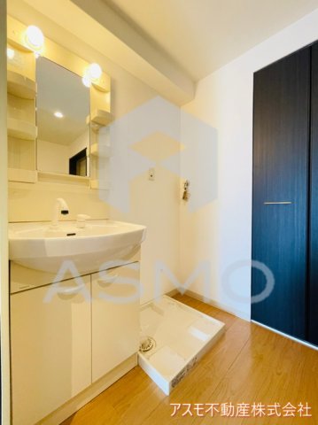 洗面設備　同マンション別部屋参考写真