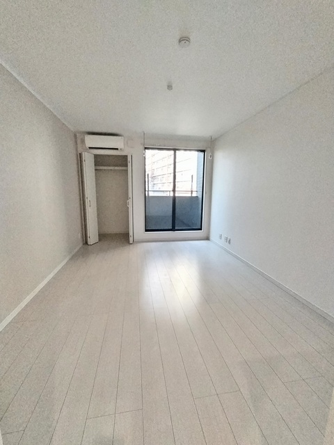 居室・リビング　★洋室１１．９帖です★