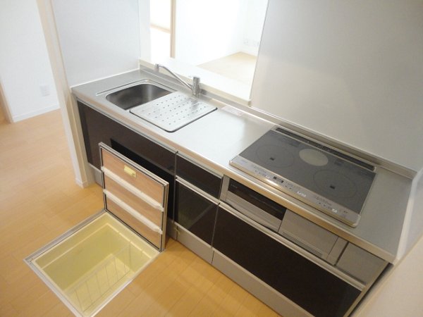 キッチン　3口システムキッチン