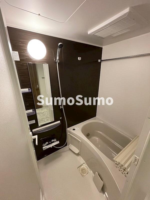 バス・シャワールーム　ゆったり過ごせるお風呂です