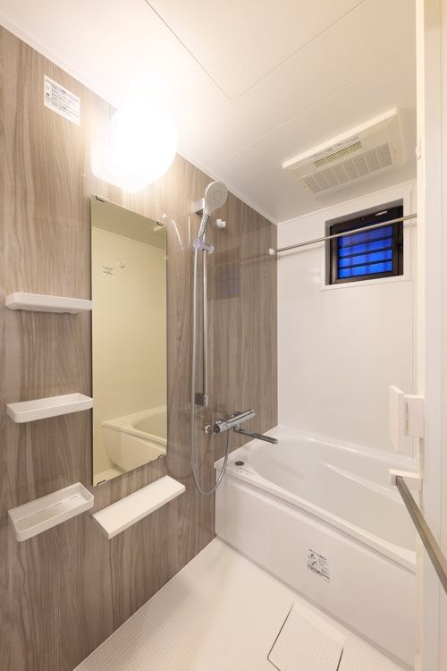 バス・シャワールーム　洗面