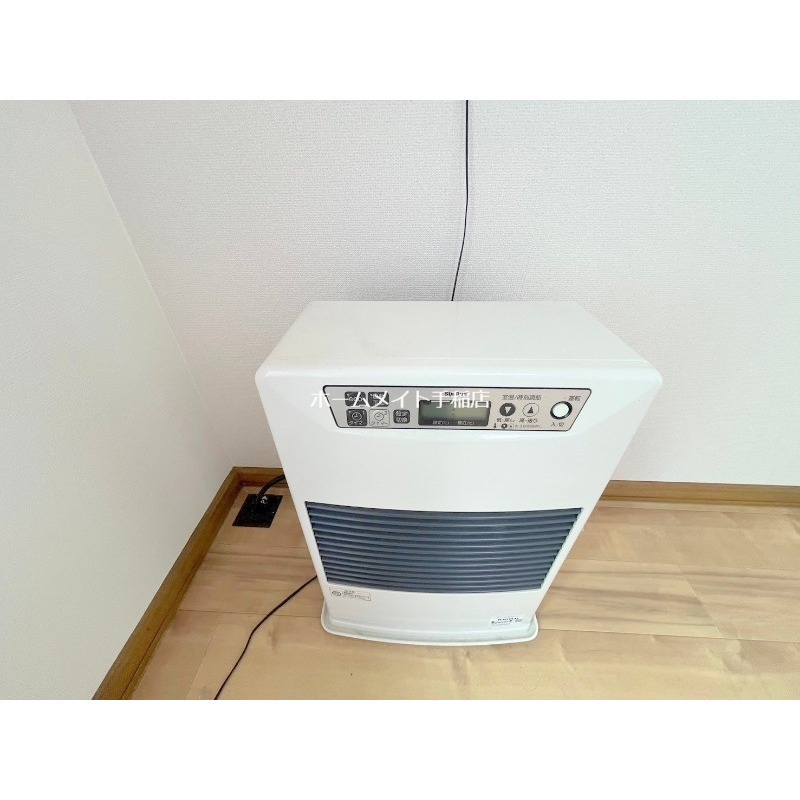 その他設備　灯油ストーブ付きです！