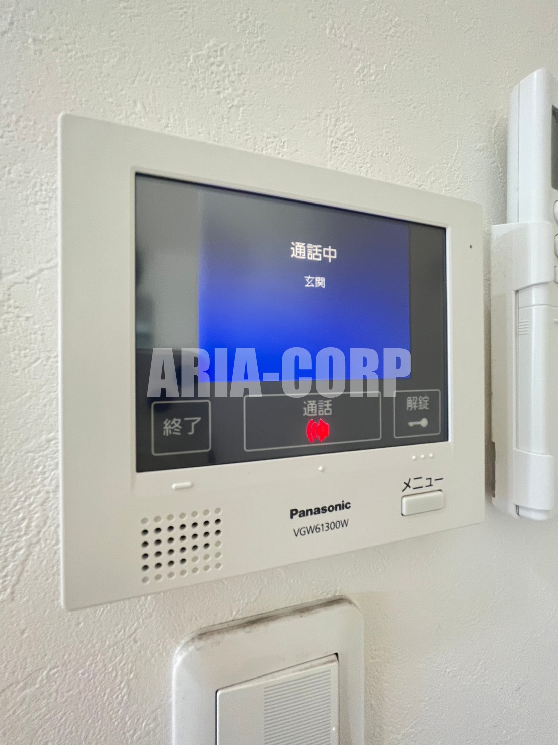 セキュリティ　録画機能付きTVモニターホンで外出時の訪問者も確認できます！