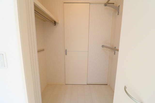 収納　ウォークインクローゼット