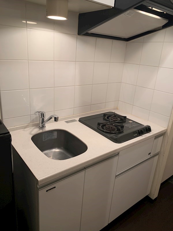 キッチン　弊社は都内全域の家具家電付き物件をご紹介可能です。