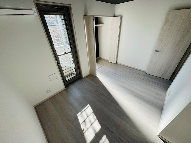 居室・リビング　同一物件別部屋写真