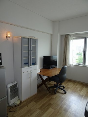 居室・リビング　室内　家具家電付き