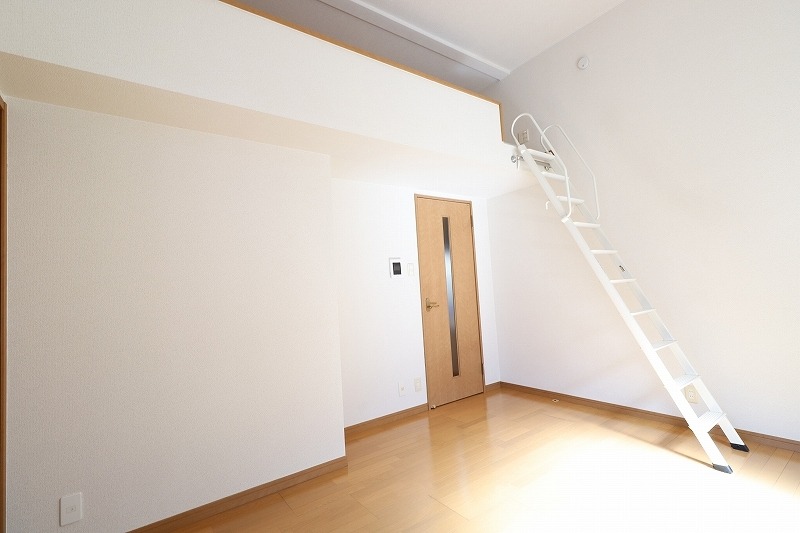 居室・リビング　別号室