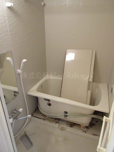 バス・シャワールーム　※別号室参考写真　内装中