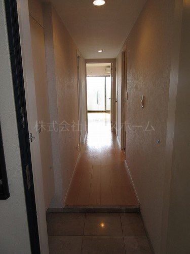 玄関　※別号室参考写真　内装中