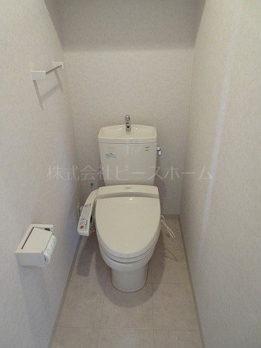 トイレ　※別号室参考写真　内装中