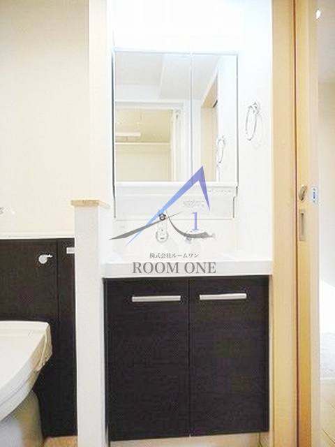 洗面設備　洗面台です。