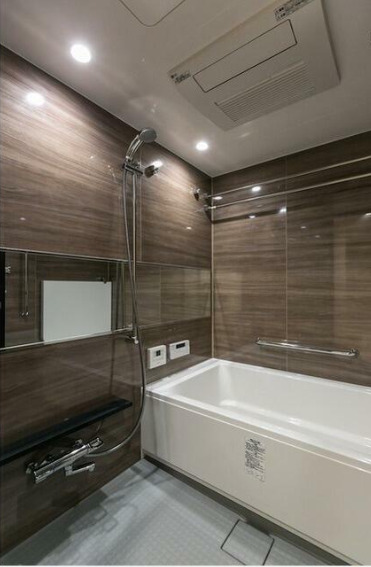 バス・シャワールーム