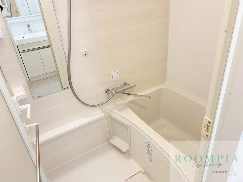 バス・シャワールーム　バス