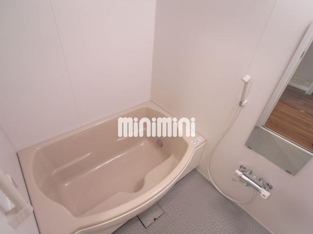 バス・シャワールーム　大き目のお風呂・追焚き・浴室乾燥機付