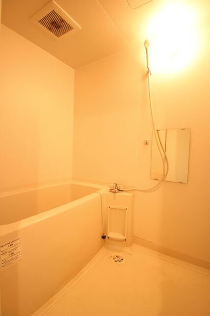 バス・シャワールーム　※別室の参考写真の為、現況優先です。