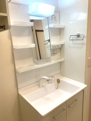 洗面設備　洗髪洗面化粧台