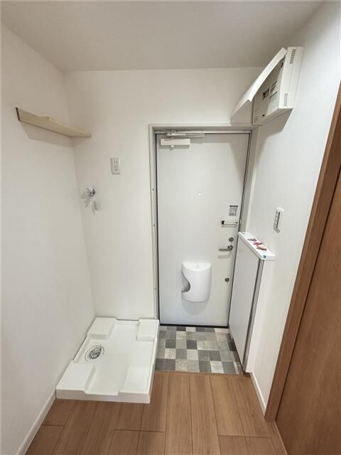 玄関　同施工会社参考画像