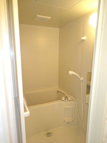 バス・シャワールーム　きれいなお風呂です