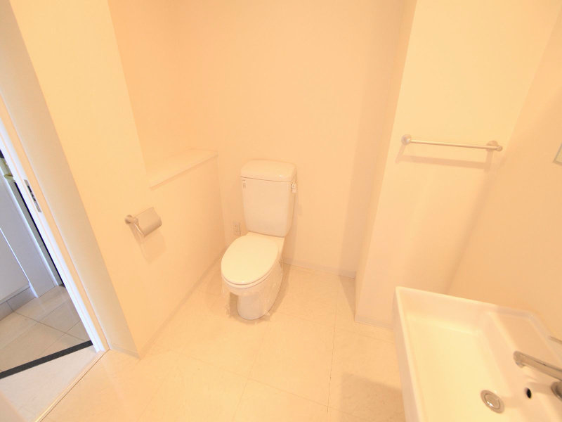 トイレ　トイレ（お風呂トイレ別）温水洗浄暖房便座取り付け可