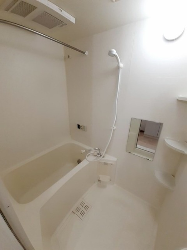 バス・シャワールーム　図面と現状に相違がある場合には現状を優先