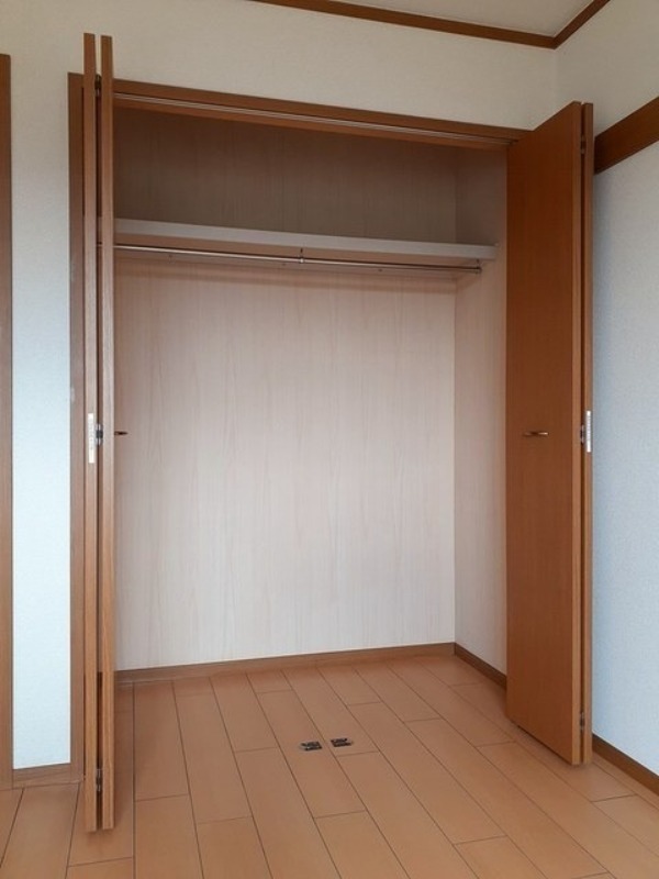 収納　図面と現状に相違がある場合には現状を優先