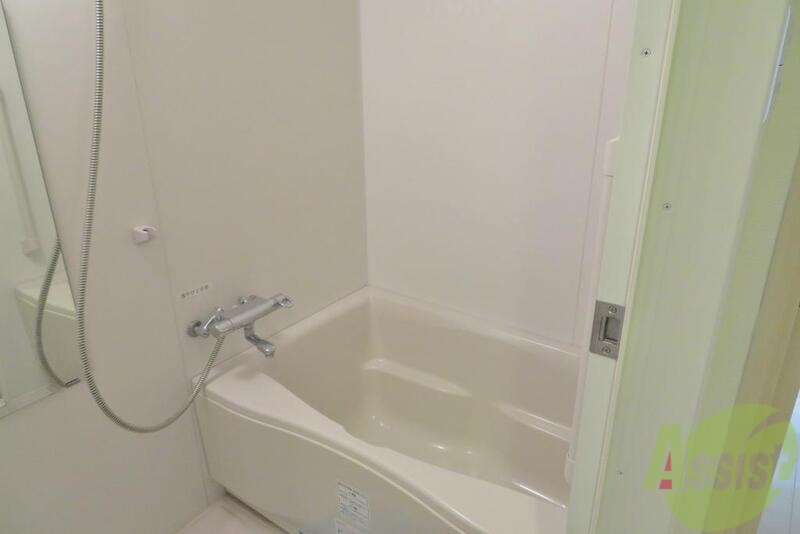 バス・シャワールーム　浴槽も広いです。のんびりゆったりできますよー。