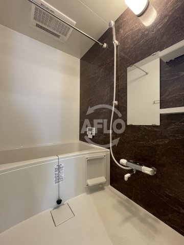 バス・シャワールーム　アネールエレ江戸堀　浴室