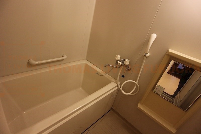 バス・シャワールーム　一日の疲れをゆっくり癒してください。