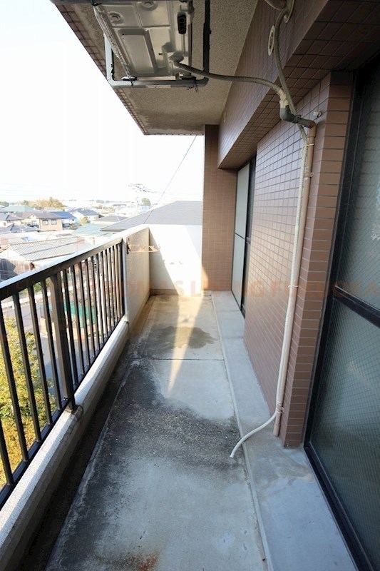 バルコニー　日当たり良好のバルコニーです。