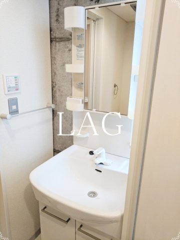 洗面設備　独立洗面台です。