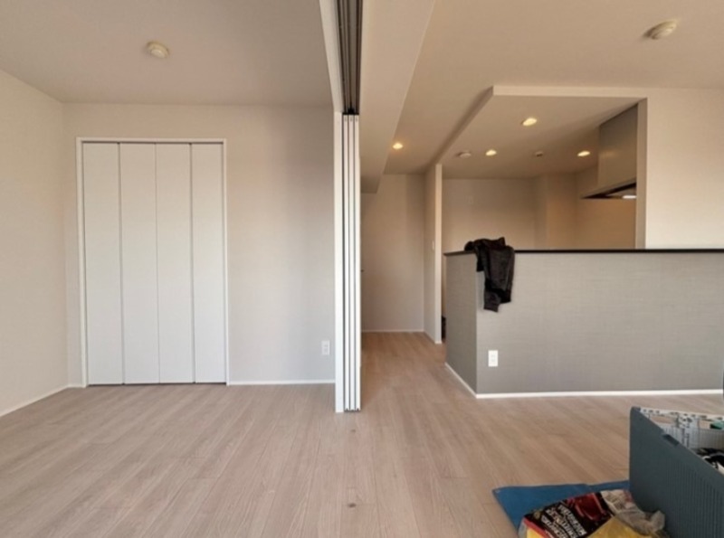 居室・リビング　フルリノベーション済み♪※工事中写真