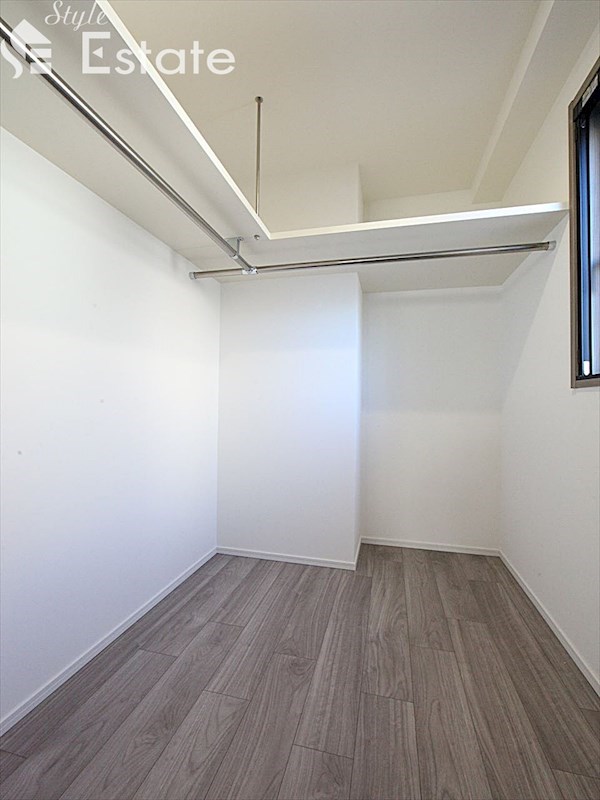 収納　ウォークインクローゼット