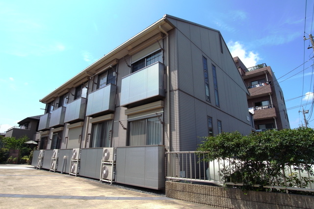 建物外観　積水ハウスのシャーメゾン