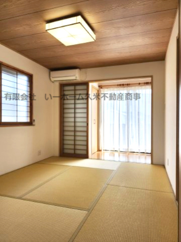 居室・リビング　居間です