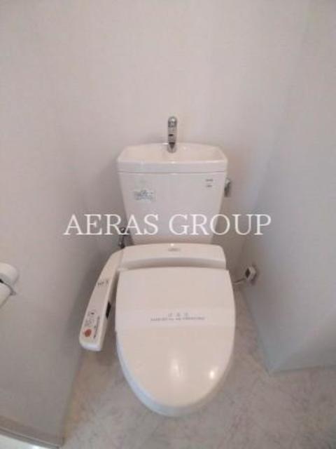 トイレ　温水洗浄便座