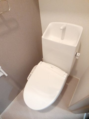 トイレ　ゆったりとした空間のトイレです