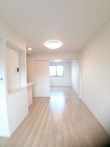 居室・リビング　使いやすい居間です