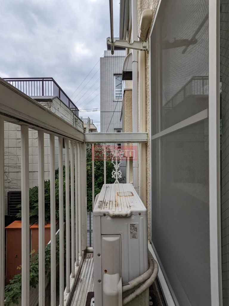 バルコニー　庭
