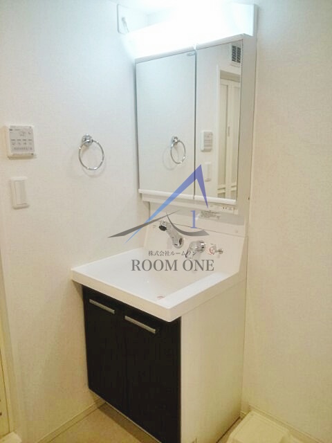 洗面設備　洗面台です。