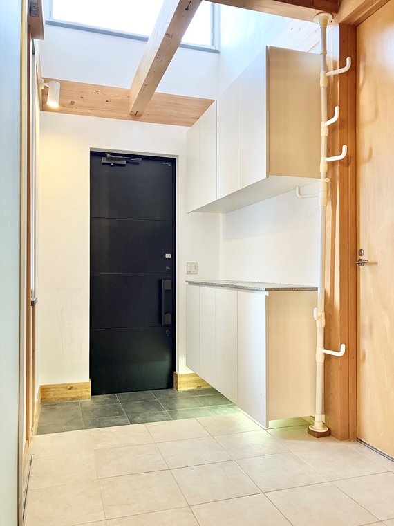 玄関　シンプルで使いやすい玄関です