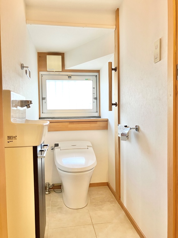 トイレ　シンプルで使いやすいトイレです